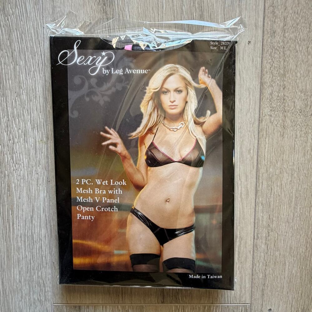 Leg Avenue Sexy Wet Look Mesh Bra & Panty Set M/L Black Halloween Lingerie NWT